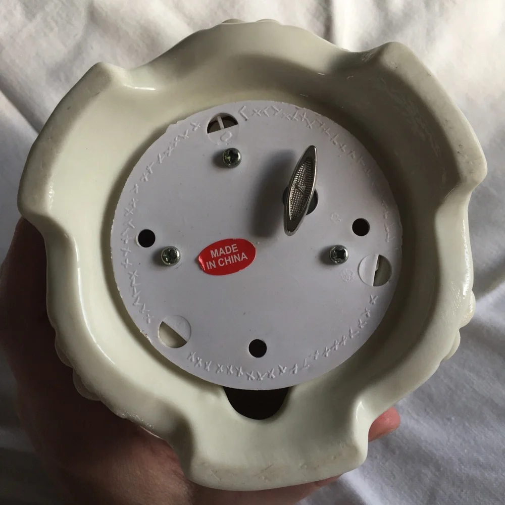 Christmas Nativity Music Box - Picture 5 of 5